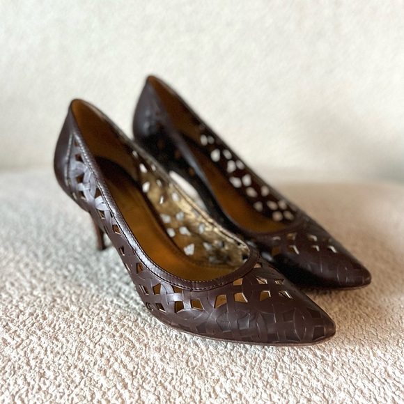 Vintage Bottega Veneta Dark Brown Leather Kitten Heel Pumps - Picture 2 of 6